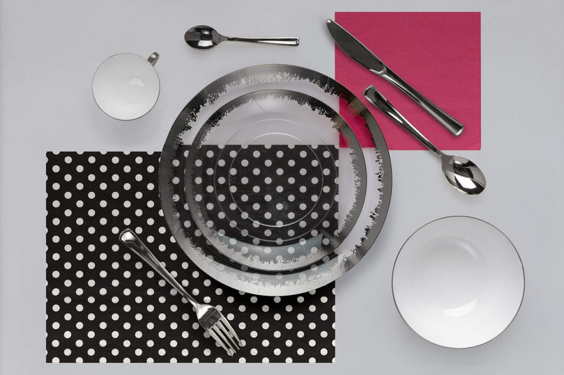 10 In. Silver Scratched Design Plastic Plates | 10 Count