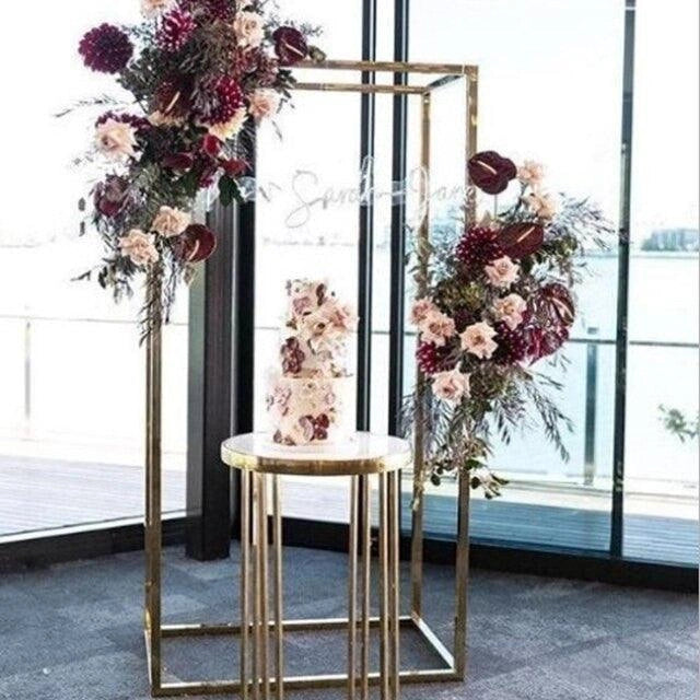 Gold Square Wedding Backdrop Stands 3-Piece - Décor Maniacs