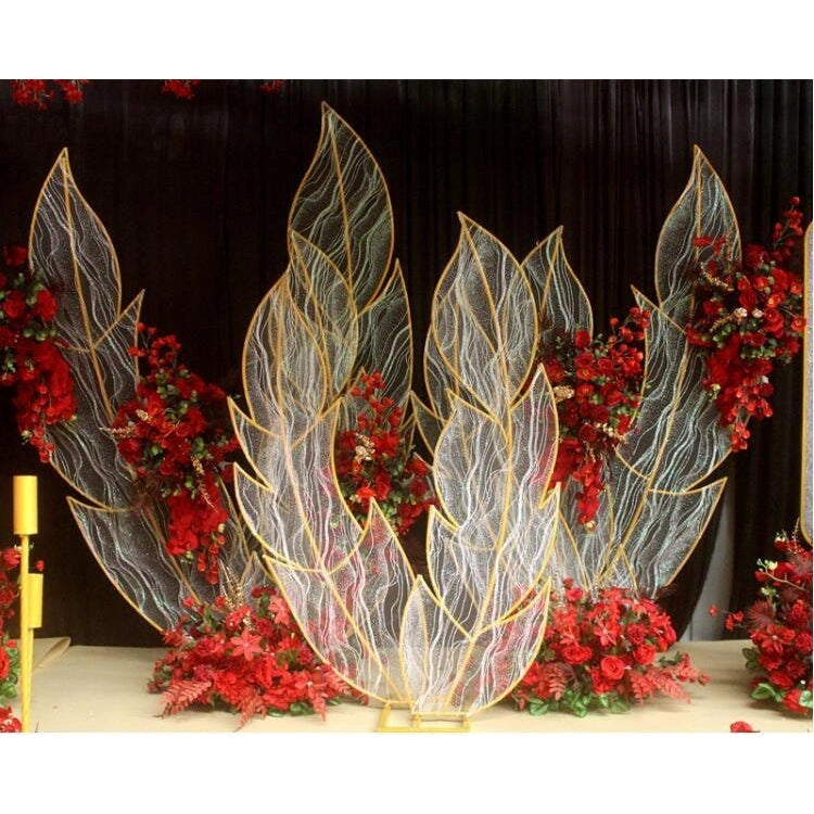 Laced Metal Feather Wedding Arch Backdrop Props - Décor Maniacs