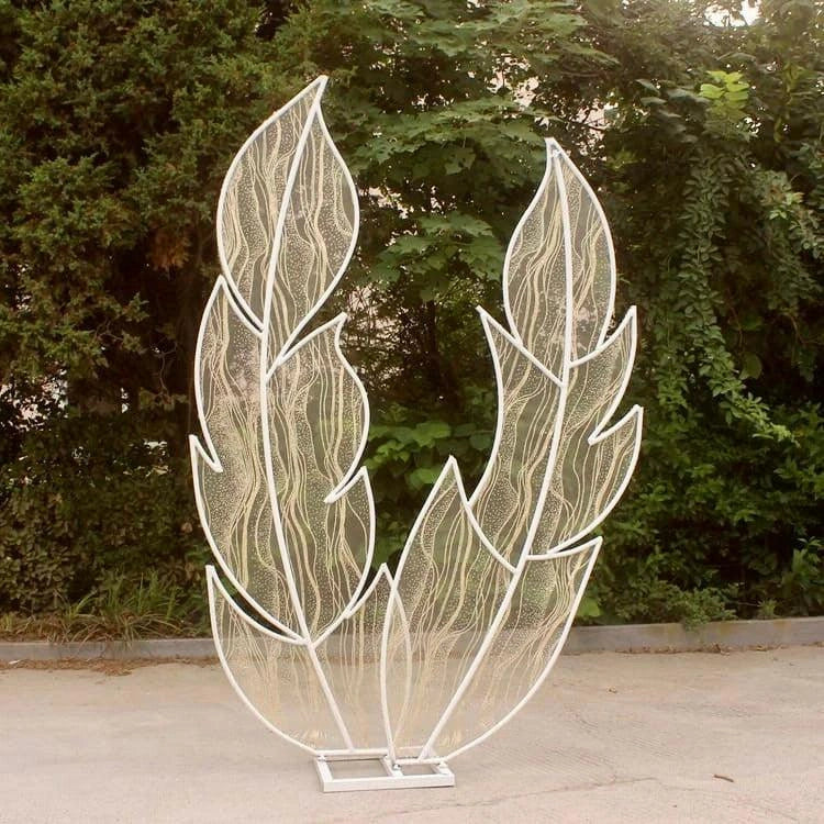 Laced Metal Feather Wedding Arch Backdrop Props - Décor Maniacs