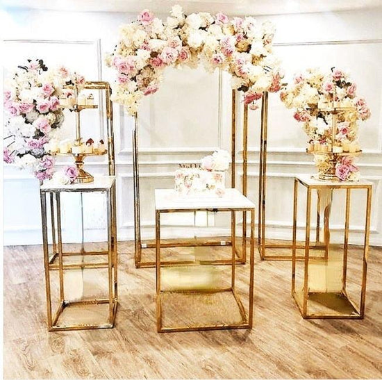 Gold Square Wedding Backdrop Stands 3-Piece - Décor Maniacs