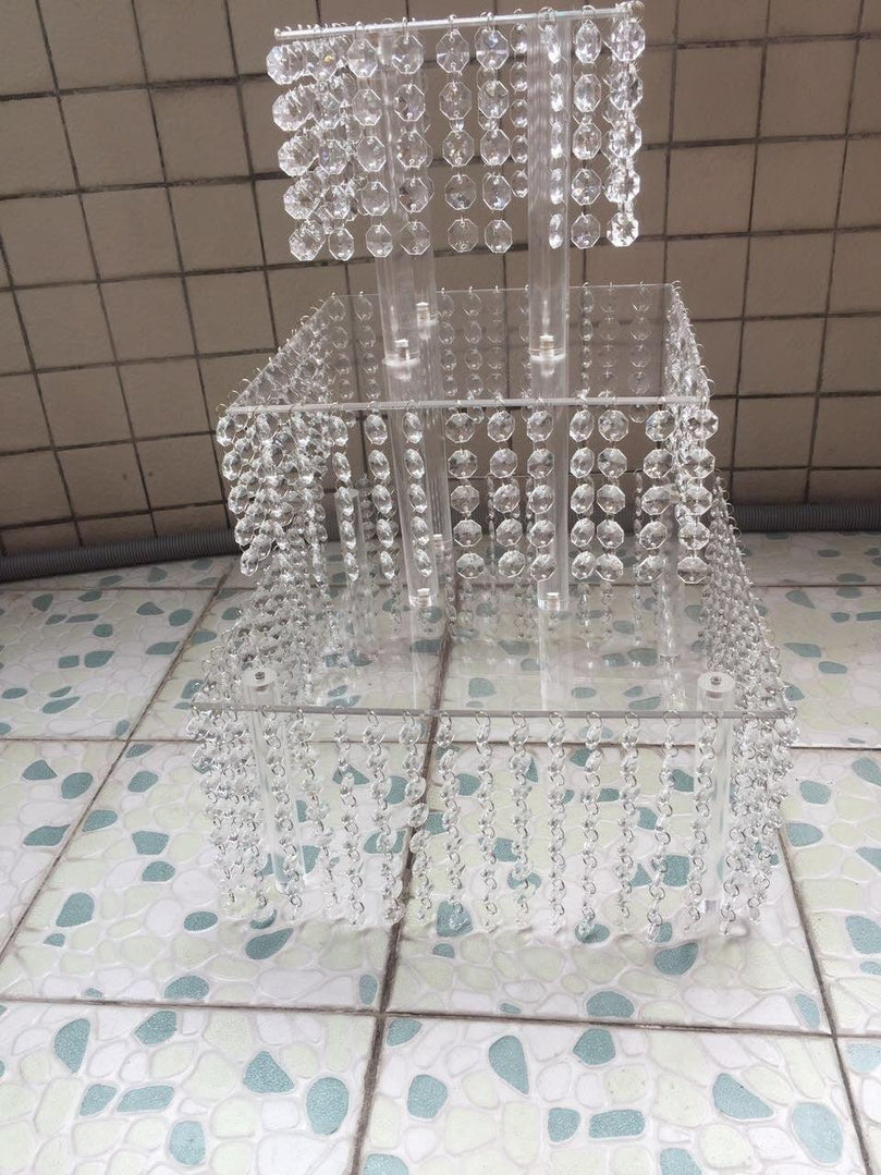 Square Crystal Acrylic Wedding Cake Stand - Décor Maniacs